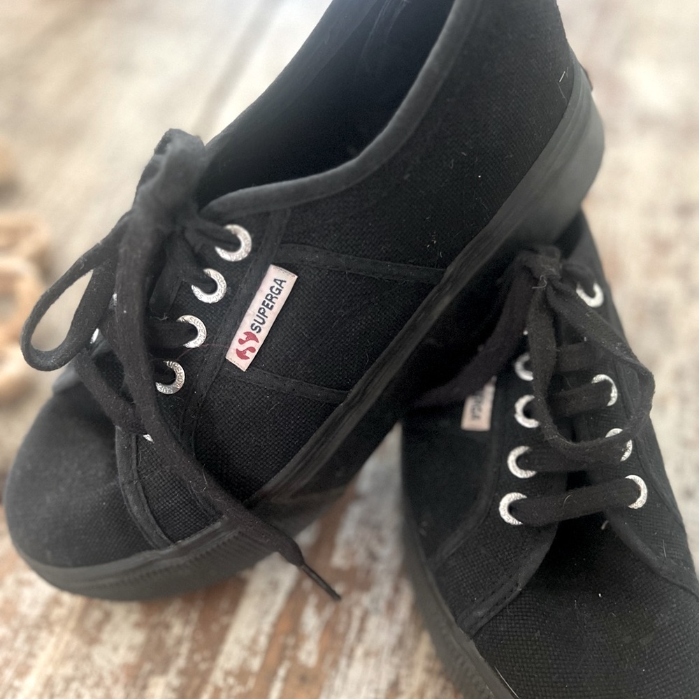 SUPERGA Platform Black/Black Gently Worn Tennis Shoes-Sneakers